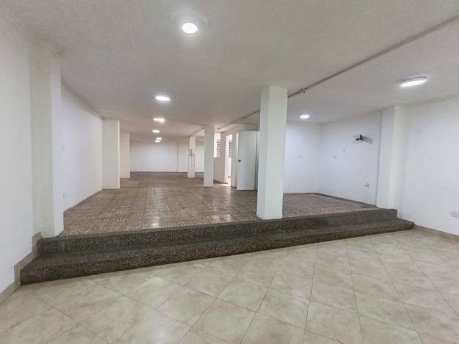 Local en arriendo en Boston, Medellín, 160 m² · foto 2 de 11