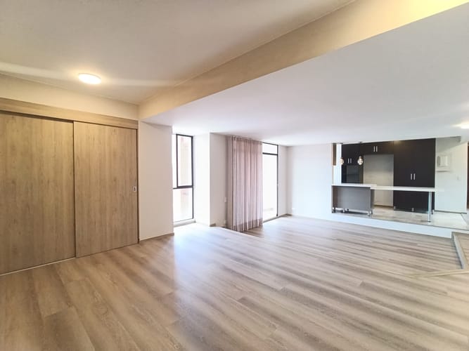 Apartamento de 3 alcobas en arriendo en Urbanización Las Cumbres, Medellín, 170 m² · foto 3 de 18