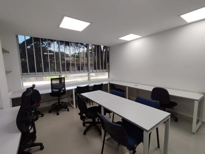 Oficina en arriendo en Laureles, Medellín, 35 m² · foto 2 de 10