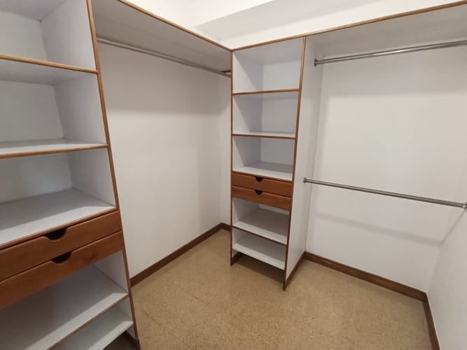 Apartamento de 3 alcobas en arriendo en El Poblado, Medellín, 145 m² · foto 3 de 20