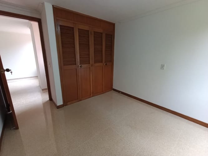 Apartamento de 3 alcobas en arriendo en El Poblado, Medellín, 145 m² · foto 4 de 20