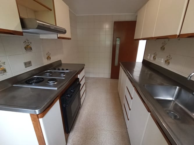 Apartamento de 3 alcobas en arriendo en El Poblado, Medellín, 145 m² · foto 18 de 20