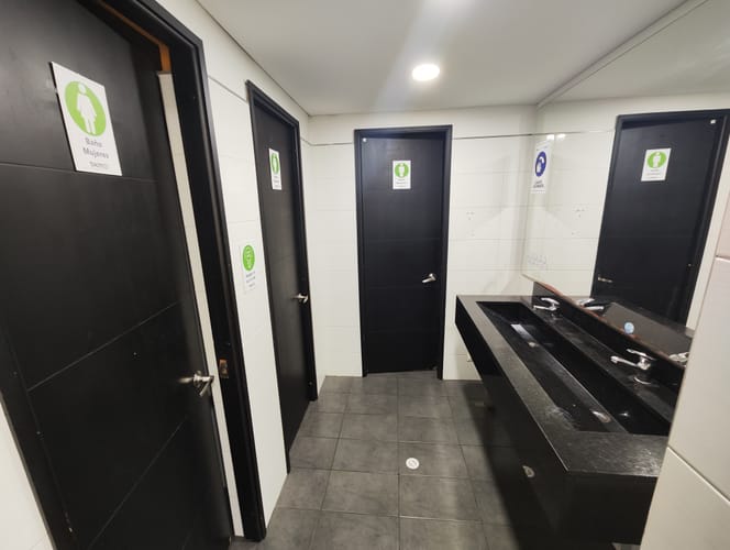 Local en arriendo en San Fernando, Itagüí, 300 m² · foto 11 de 16