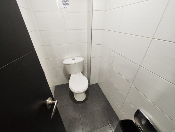 Local en arriendo en San Fernando, Itagüí, 300 m² · foto 13 de 16