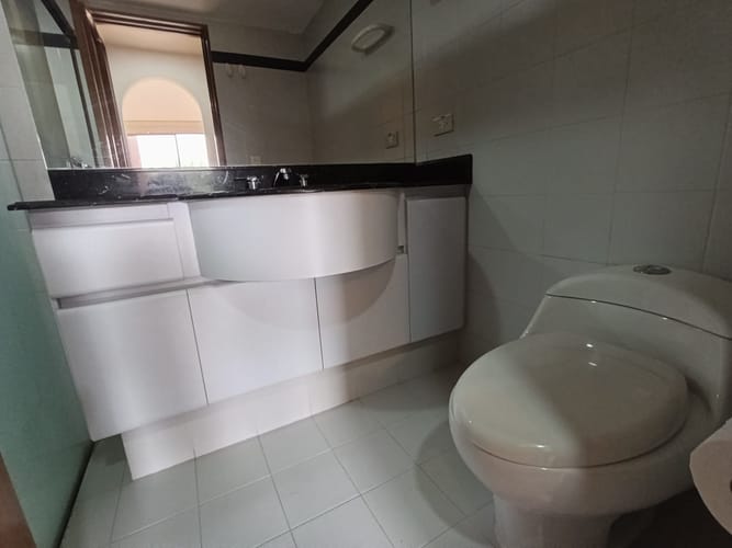 Apartamento de 3 alcobas en arriendo en Laureles, Medellín, 135 m² · foto 7 de 20