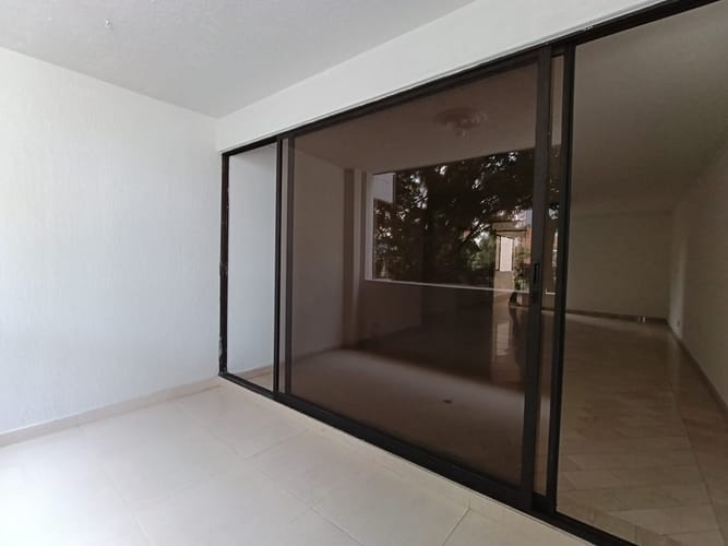 Apartamento de 3 alcobas en arriendo en El Poblado, Medellín, 134 m² · foto 4 de 18