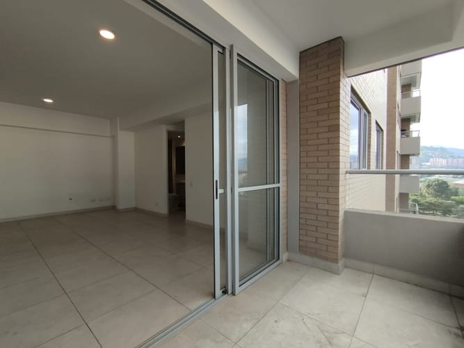 Apartamento de 3 alcobas en arriendo en Otraparte, Envigado, 84 m² · foto 2 de 17