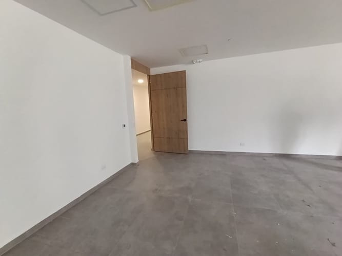 Oficina en arriendo en El Poblado, Medellín, 101 m² · foto 7 de 13