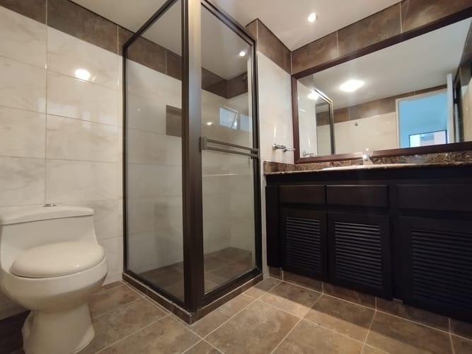 Apartamento de 3 alcobas en arriendo en El Poblado, Medellín, 143 m² · foto 3 de 20