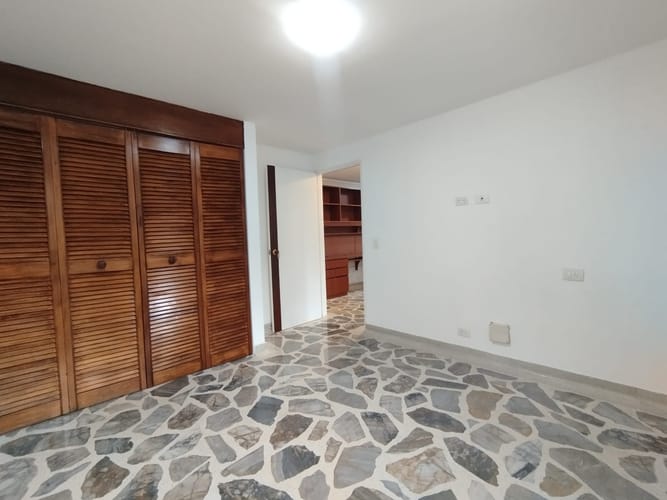 Apartamento de 3 alcobas en arriendo en El Poblado, Medellín, 143 m² · foto 6 de 20