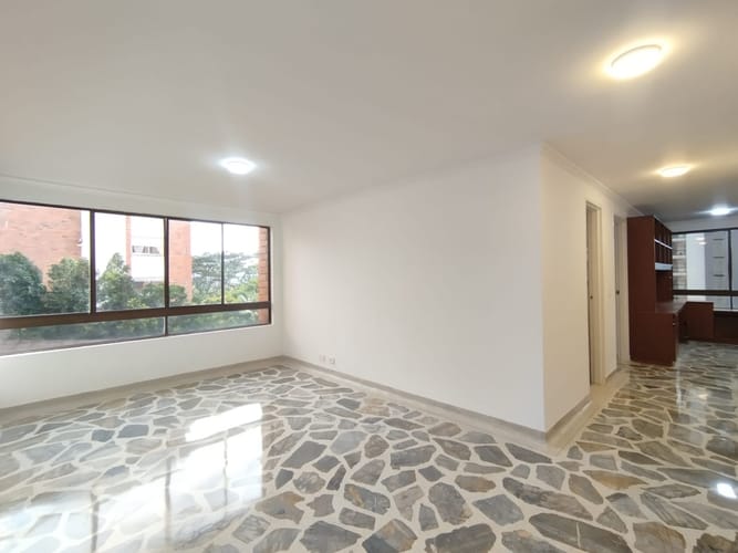 Apartamento de 3 alcobas en arriendo en El Poblado, Medellín, 143 m² · foto 15 de 20