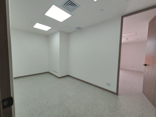 Consultorio en arriendo en El Poblado, Medellín, 34 m² · foto 2 de 8