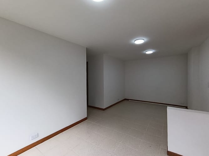 Apartamento de 3 alcobas en arriendo en El Poblado, Medellín, 83 m² · foto 4 de 14