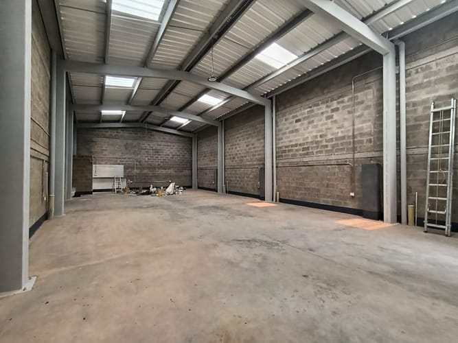 Bodega en arriendo en Entreamigos, Sabaneta, 180 m² · foto 2 de 9