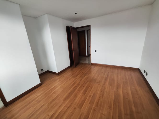 Apartamento de 3 alcobas en arriendo en El Poblado, Medellín, 176 m² · foto 17 de 20