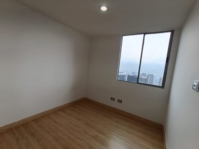 Apartamento de 3 alcobas en arriendo en Loma Del Indio, Medellín, 90 m² · foto 15 de 20