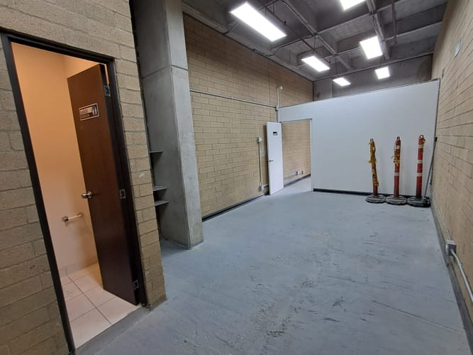 Local en arriendo en Guayabal, Medellín, 33 m² · foto 8 de 15