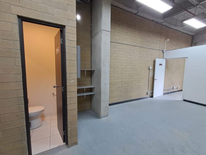Local en arriendo en Guayabal, Medellín, 33 m² · foto 12 de 15
