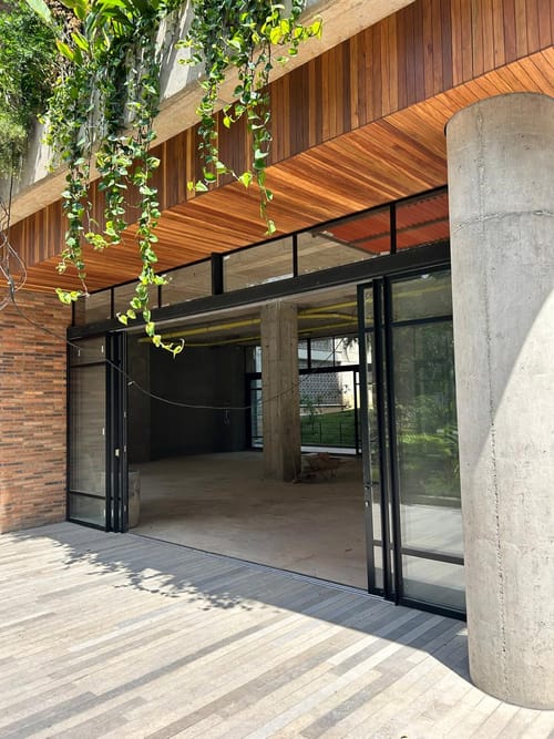 Local en arriendo en Las Lomas, Medellín, 230 m² · foto 10 de 13