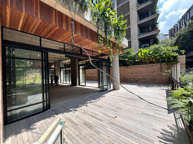 Local en arriendo en Las Lomas, Medellín, 230 m² · foto 13 de 13