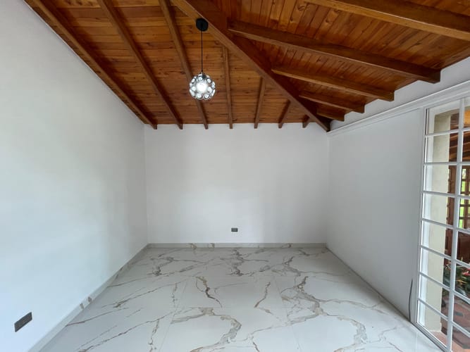 Finca en arriendo en El Porvenir, Rionegro, 400 m² · foto 2 de 20
