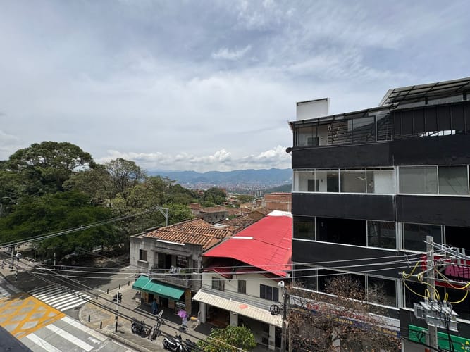 Local en arriendo en Manrique Central, Medellín, 310 m² · foto 5 de 18