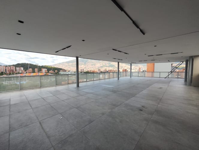 Oficina en arriendo en Laureles, Medellín, 270 m² · foto 20 de 20