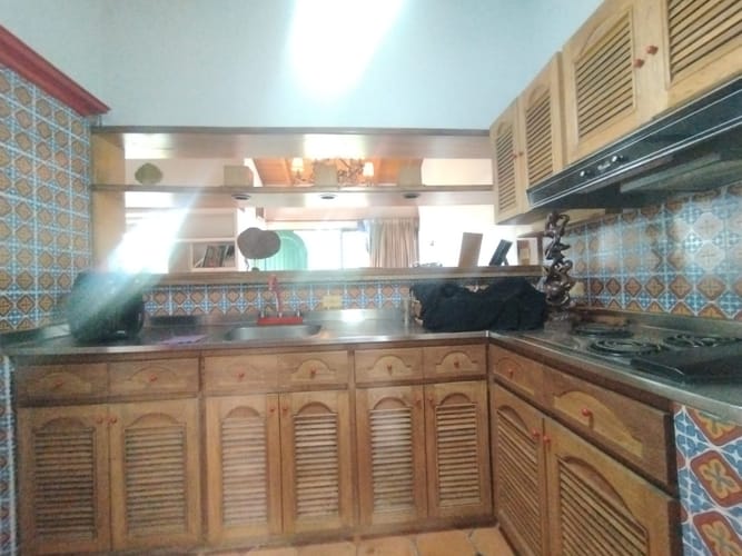 Casa de 4 alcobas en arriendo en El Poblado, Medellín, 360 m² · foto 14 de 20
