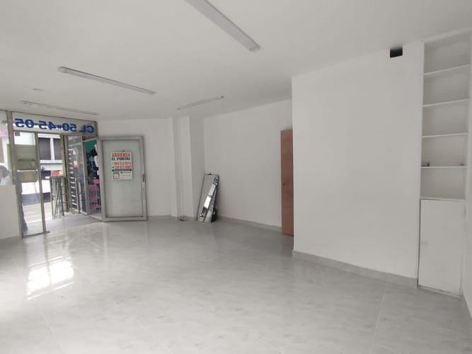 Local en arriendo en La Candelaria, Medellín, 40 m² · foto 6 de 10