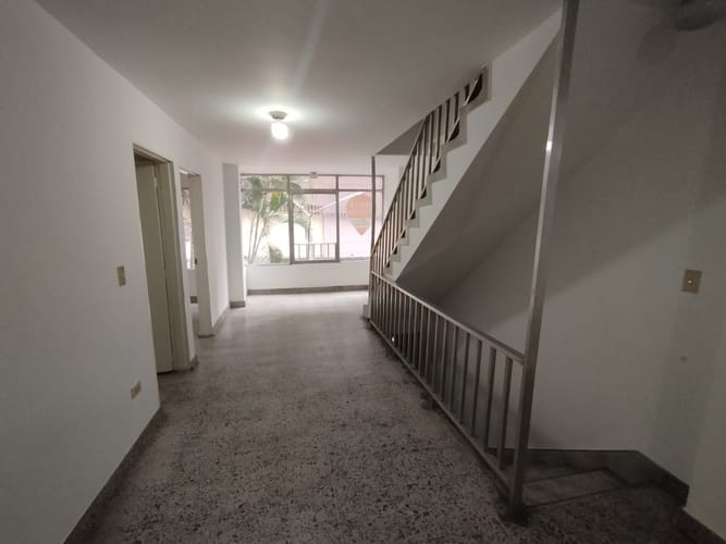 Casa de 5 alcobas en arriendo en Centro, Bello, 100 m² · foto 2 de 20
