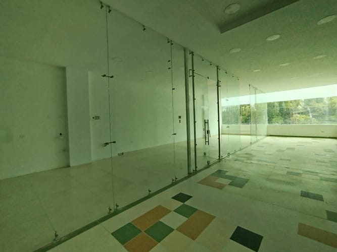 Local en arriendo en La Industrial, Marinilla, 110 m² · foto 2 de 10