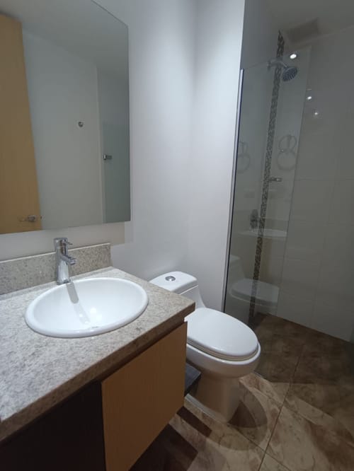 Apartamento de 3 alcobas en arriendo en Castropol, Medellín, 104 m² · foto 11 de 23
