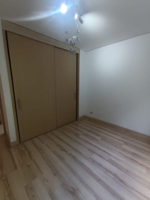 Apartamento de 3 alcobas en arriendo en Castropol, Medellín, 104 m² · foto 15 de 23