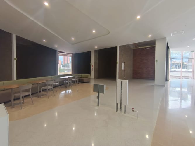 Local en arriendo en Laureles, Medellín, 21 m² · foto 8 de 10