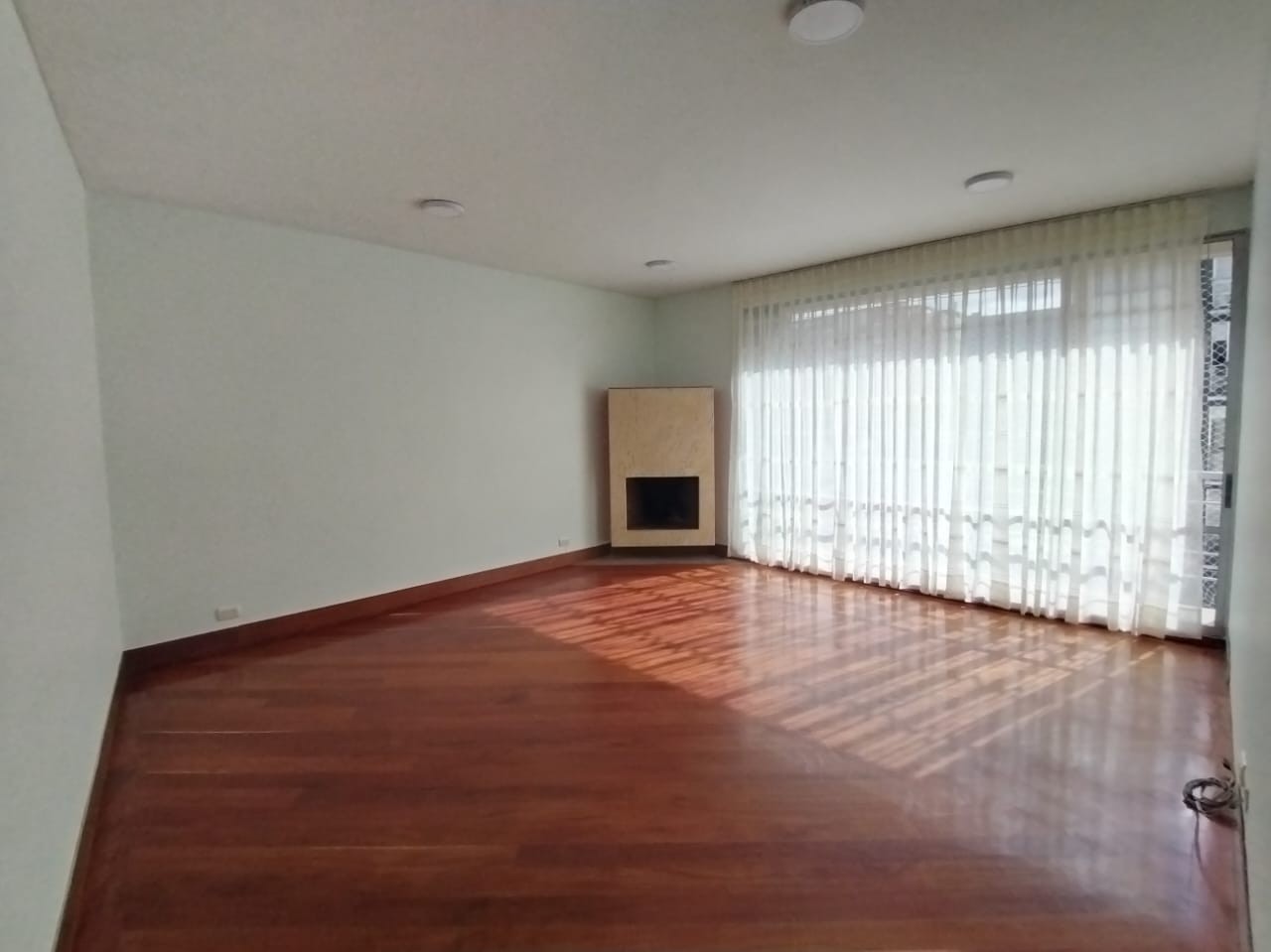 Apartamento en venta en Nueva Autopista, Bogotá · foto 2 de 24