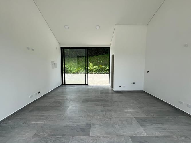 Local en arriendo en La Ceja, 25 m² · foto 5 de 8