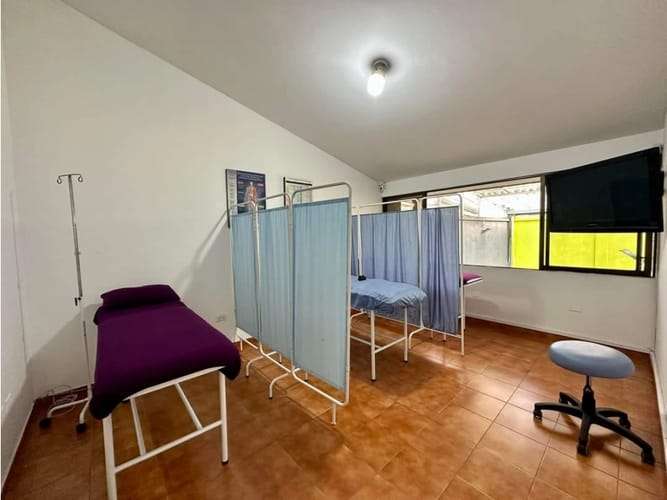 Casa de 5 alcobas en venta en Alfonso Lopez, Palmira, 407 m² · foto 11 de 24