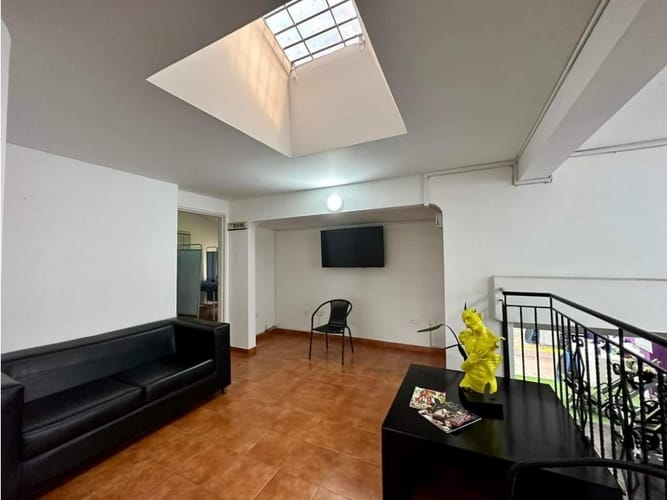 Casa de 5 alcobas en venta en Alfonso Lopez, Palmira, 407 m² · foto 23 de 24