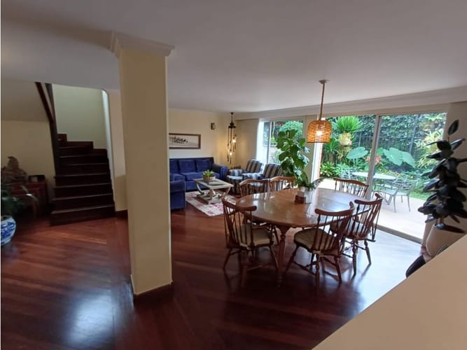 Casa de 4 alcobas en venta en San Lucas, Medellín, 193 m² · foto 3 de 15