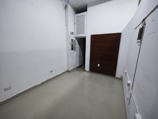 Local en arriendo en Perpetuo Socorro, Medellín, 51 m² · foto 10 de 12