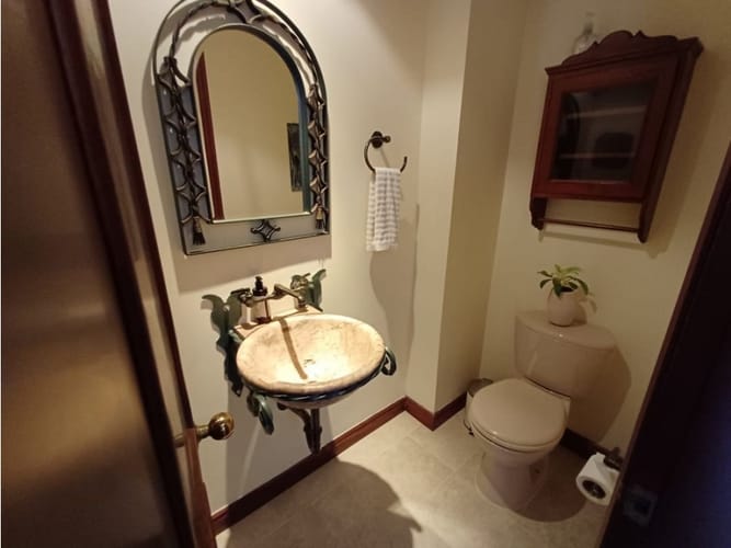 Casa de 4 alcobas en venta en San Lucas, Medellín, 193 m² · foto 4 de 15