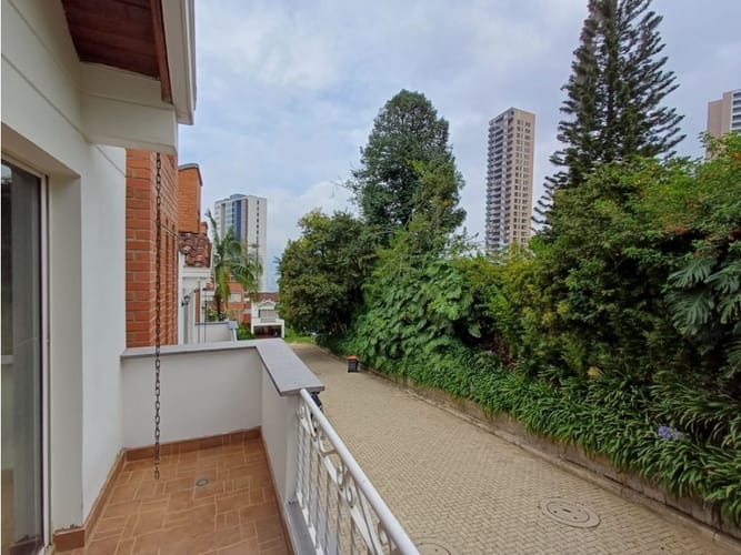 Casa de 4 alcobas en venta en San Lucas, Medellín, 193 m² · foto 14 de 15
