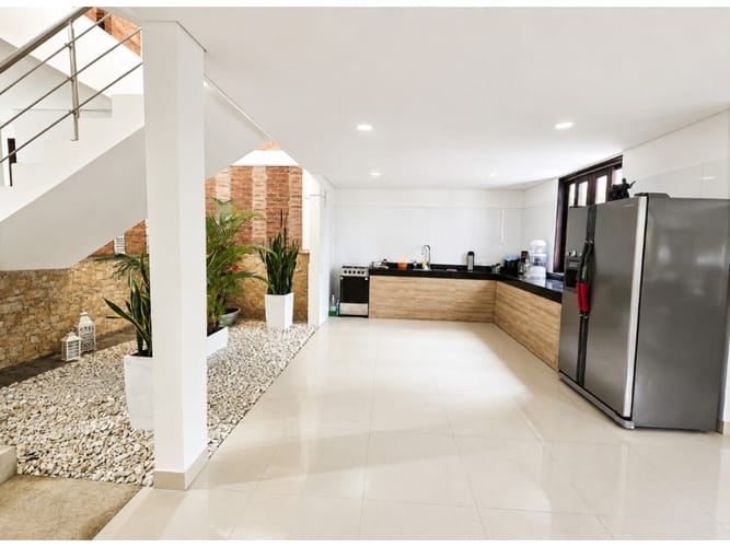 Casa de 5 alcobas en venta en Potrerito, Jamundí, 300 m² · foto 6 de 24
