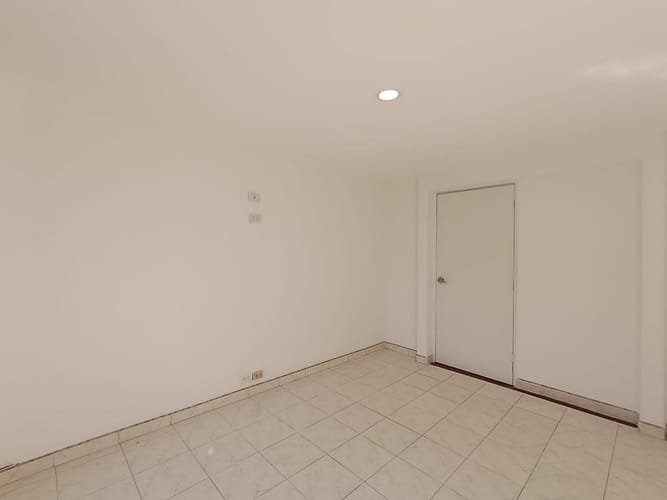 Apartamento de 4 alcobas en arriendo en El Poblado, Medellín, 135 m² · foto 8 de 20