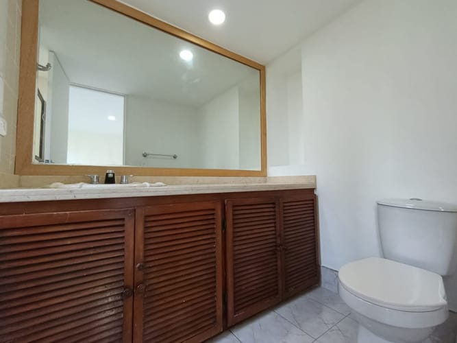 Apartamento de 4 alcobas en arriendo en El Poblado, Medellín, 135 m² · foto 16 de 20