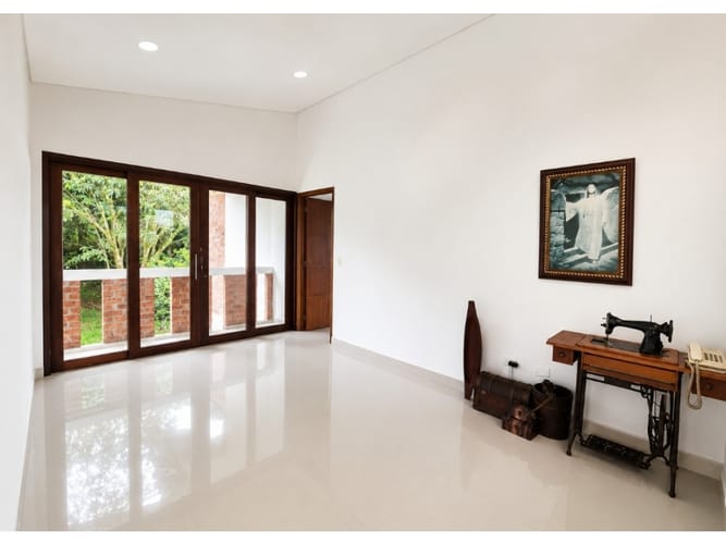 Casa de 5 alcobas en venta en Potrerito, Jamundí, 300 m² · foto 24 de 24