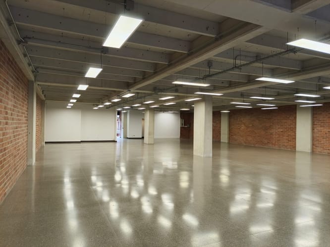 Oficina en arriendo en Santa Fe, Medellín, 462 m² · foto 3 de 9