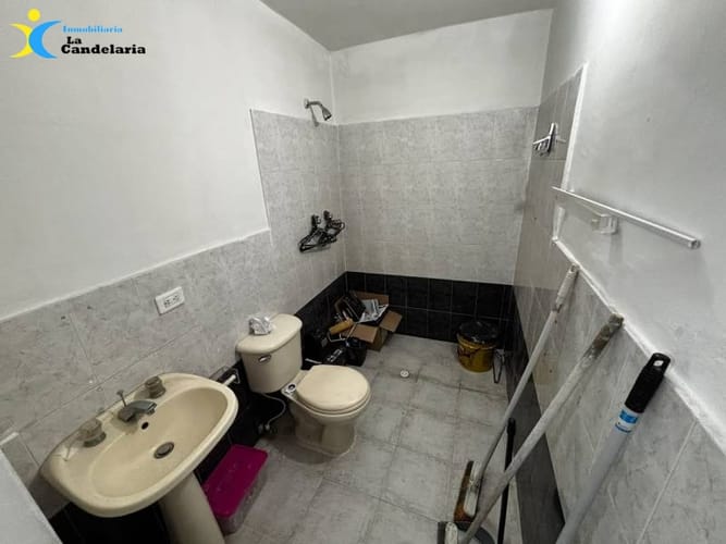 Local en arriendo en Bosques De San Pablo, Medellín, 100 m² · foto 7 de 12