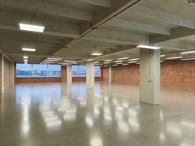 Oficina en arriendo en Santa Fe, Medellín, 462 m² · foto 6 de 9