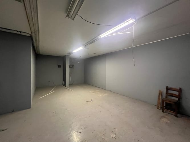 Bodega en arriendo en Laureles, Medellín, 180 m² · foto 2 de 20
